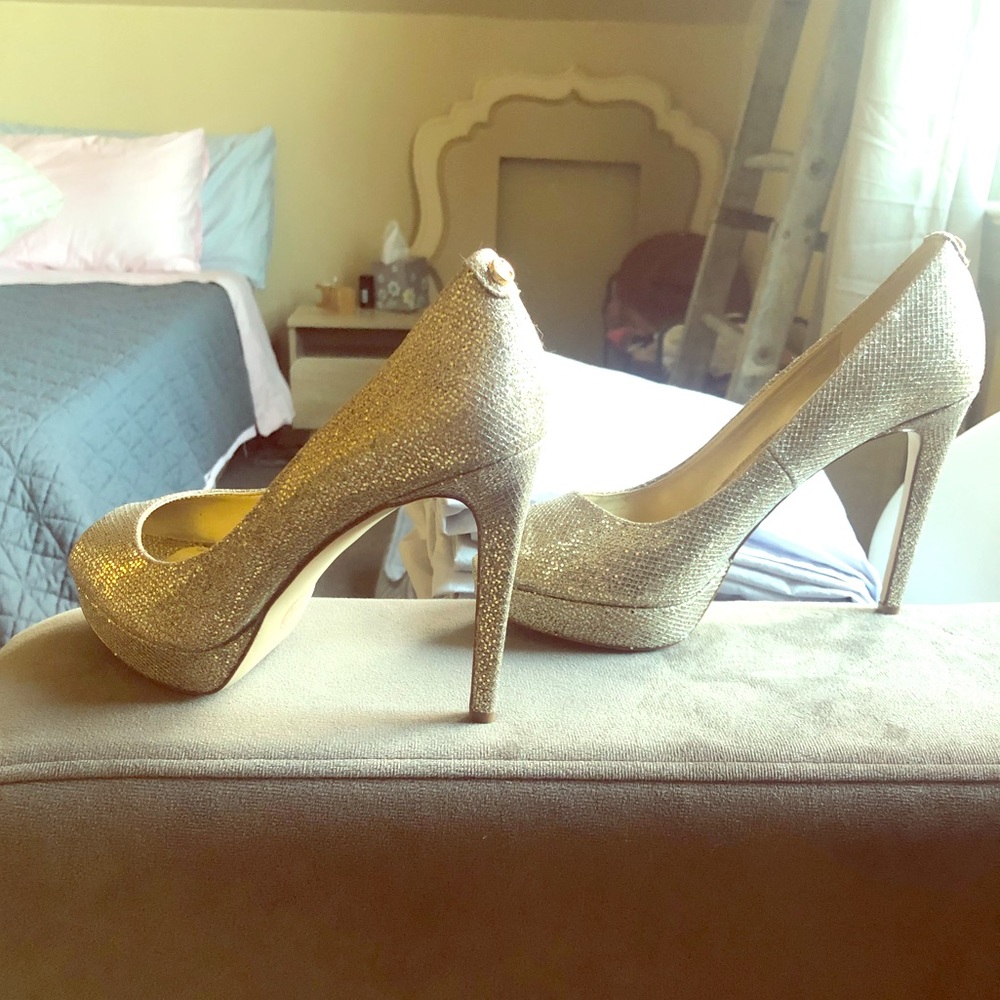 NWOT Michael Kors gold sparkle stiletto heels